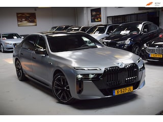 BMW M760e xDrive Navi|Massage|Theater Screen|Auto-Doors|Frozen Deep Grey|Nwp.180.000|BTW