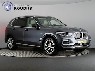 BMW X5 xDrive40i High Executive (NL-Auto / Skylounge / Luchtvering / 4Wiel sturing / 3D Camera / Stoelverw. + Koeling / Softclose / H&K / Vol!)