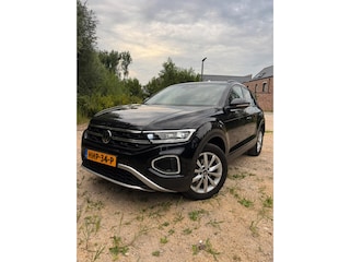 Volkswagen T-Roc 1.5 TSI Life Business