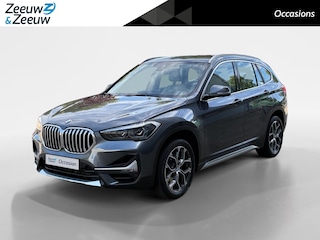 BMW X1 sDrive20i VDL Nedcar Edition | Trekhaak | Camera | Leder | Head-Up Display | Navi | Stoelverwarming | Elektrische achterklep | LED | 12 maanden Bovag Garantie