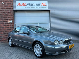 Jaguar X-type 2.0 V6 Business Edition! Clima! Cruise!