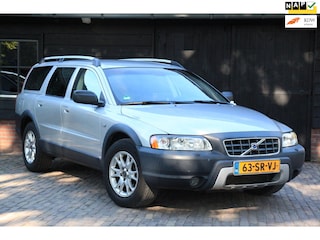 Volvo XC70 2.4 D5 Momentum Camera/Navigatie/Leer/Apk 06-2027