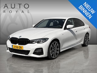 BMW 318i Executive Edition M-SPORT |LEDER SPORT INTERIEUR| BORDENHERKENNING| DODE HOEK DETECTIE |  AIROC/ECC | CRUISECONTROLL |  CAMERA | PARKEERSENSOREN |