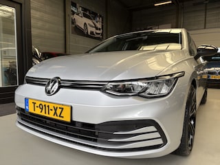 Volkswagen Golf 1.5 eTSI 19inch, Sfeerverlichting, Led