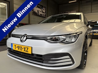 Volkswagen Golf 1.5 eTSI 19inch, Sfeerverlichting, Led