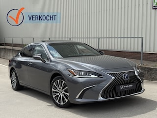 Lexus ES 300h Luxury Line | 360 Camera | Stoelkoeling |