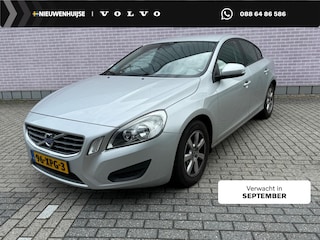 Volvo S60 1.6 T3 Kinetic | Trekhaak | RTI Navigatie | High Performance Audio | Parkeersensoren | Climate Control | Cruise Control | Lichtmetalen Velgen | Goed Onderhouden