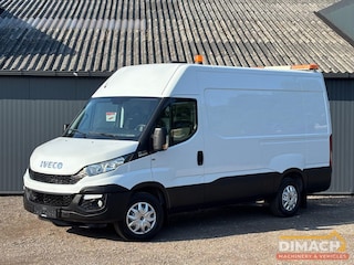 Iveco Overige 35S17A8 L2H2 - luchtvering - airco - service bus - 3.0L - 170 PK - automaat - schuifdeur - trekhaak 3500 kg - euro 5