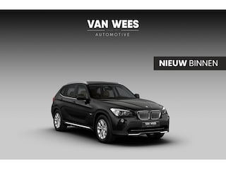 BMW X1 xDrive28i Executive | 3e eigenaar | Keyless entry | Memory | Stoelverwarming | Xenon | Cruise control | Navigatie | Sportstuur | PDC | Climate control | Lichtpakket | Regensensor