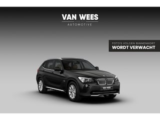 BMW X1 xDrive28i Executive | 3e eigenaar | Keyless entry | Memory | Stoelverwarming | Xenon | Cruise control | Navigatie | Sportstuur | PDC | Climate control | Lichtpakket | Regensensor