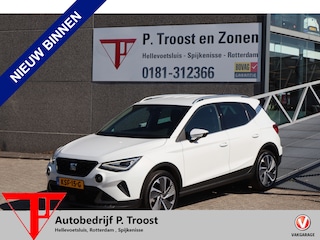 Seat Arona 1.0 EcoTSI Style Business Connect Automaat! Stoelverwarming/Apple carplay/Achteruitrijcamera/Parkeersensoren/Dodehoek detectie