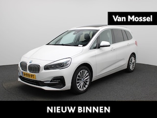 BMW 2-serie Tourer 218i 7p. High Executive Edition | WORDT VERWACHT | PANORAMADAK | STOELVERWARMING | PARKEERSENSOREN | ACHTERUITRIJCAMERA | NAVIGATIE | ELEKTRISCHE ACHTERKLEP | LED VERLICHTING | LICHTMETALEN VELGEN | CLIMATE CONTROL |