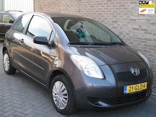 Toyota Yaris 1.3 VVTi Terra - Airco - Radio-/CD speler -