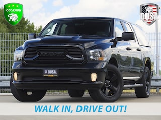 Ram 1500 Classic | SLT | 5.7L HEMI | Container | Night Edition