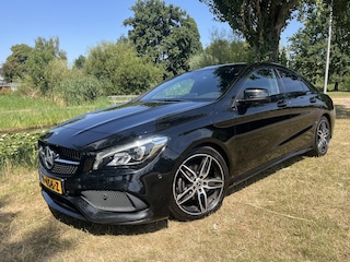 Mercedes-Benz CLA 180 Business Solution AMG