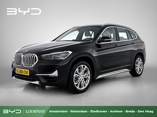 BMW X1 sDrive20i High Executive Edition | Harman Kardon Audio | Elektrische stoelen | Eerste eigenaar |