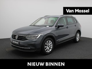 Volkswagen Tiguan 2.0 TDI SCR DSG Life AUTOMAAT | ADAPTIEVE CRUISE | STOELVERWARMING & STUUR | CAMERA | NAVIGATIE | TREKHAAK | APPLE CARPLAY | CLIMA | DAB| LMV | 12 MAANDEN BOVAG GARANTIE |