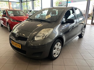 Toyota Yaris 1.3 VVTi Comfort AIRCO APK 4-27 148 DKM BJ 2010 !!!