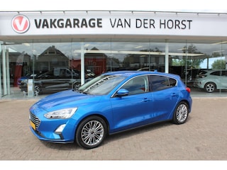 Ford Focus 1.0 EcoBoost Titanium Business , 125pk , Slects 65427km Climate control , Camera , Cruise control , Trekhaak , Luxe uitvoering Stoel,Stuur en Voorruitverwarming , Blind Spot ,