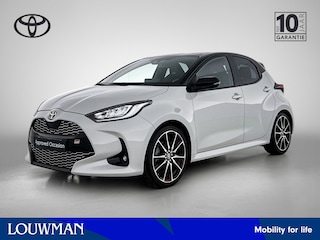 Toyota Yaris 1.5 Hybrid GR Sport | BTW voertuig | JBL | dodehoek detectie | Stoelverwarming | Draadloze telefoonlader | Navigatie | Apple CarPlay/Android Auto | Cruise Control Adaptive |