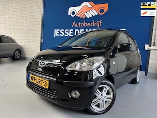 Hyundai i10 1.1 Dynamic XL / 5 deurs / airco / sportvelgen / nieuwe distributie / apple / android / NAP met 166159 km./APK 03/2027