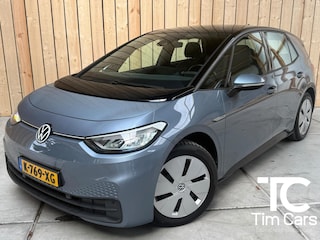 Volkswagen ID.3 Life 58 kWh Adpatieve cruise control | Apple CarPlay/Android Auto | Climate control | DAB ontvanger | LED koplampen | Navigatiesysteem | Rijstrooksensor | Voorstoelen verwarmd | Parkeersensoren voor en achter