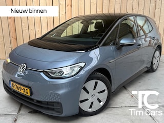 Volkswagen ID.3 Life 58 kWh Adpatieve cruise control | Apple CarPlay/Android Auto | Climate control | DAB ontvanger | LED koplampen | Navigatiesysteem | Rijstrooksensor | Voorstoelen verwarmd | Parkeersensoren voor en achter