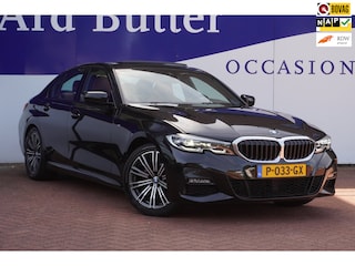 BMW 318i Business Edition Plus M sport+Led+Volleder+Schaal-stoelen+schuifdak+Navi+parking-Pack = UNIEK !!