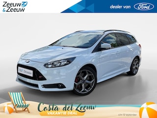 Ford Focus Wagon 2.0 EcoBoost ST-3 | Recaro-Stoelen | Parkeer Camera | Leder | Cruise Control | Climate Control | Parkeer Sensoren |