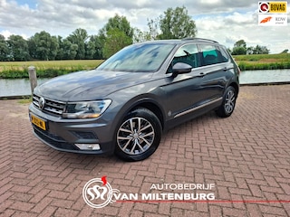 Volkswagen Tiguan 1.4 TSI ACT Highline Clima Navi Cruise Trekhaak Park Pilot