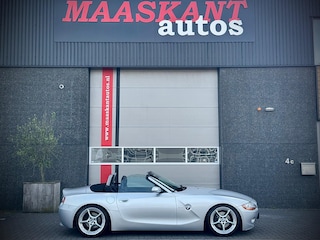 BMW Z4 Roadster 3.0i S / Electric seats / Hifi / Style 108 / Cruise / Manual / EARLY E85!