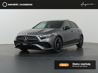 Mercedes-Benz A-klasse 180 Business Solution AMG | Panoramadak | Premium plus | Elek. Stoelen met Geheugen | HUD | Stoelverwarming | Parkeercamera | Multibeam LED | Keyless Entry/Go |