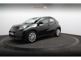 Toyota Aygo 1.0 VVT-i MT Play Dealeronderh. / Smartphone Integratie / DAB radio / Achteruitrijcamera / Keyless Entry / Climate