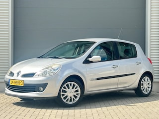 Renault Clio 1.2 TCE Special Rip Curl | Airco | Cruise | Lm velgen | NL auto | Goed onderhouden |
