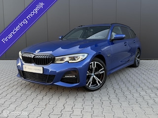 BMW 3-serie Touring 330e Touring xDrive/Pano/Laser/Trekhaak/Memory/M-pakket