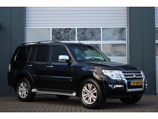 Mitsubishi Pajero 3.2 DI-D 190pk 4WD Grijskenteken Automaat 3500KG Cruise/Camera/Xenon/Navi/Stoelverwarming/Leder/18"LM