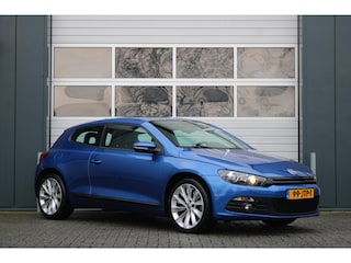 Volkswagen Scirocco 1.4 TSI DSG 161pk Clima/Cruise/Stoelverwarming/Bi-Xenon/PDC/Leder/RadioCD.AUX/18"LM/GoedOnderhouden/84.852km