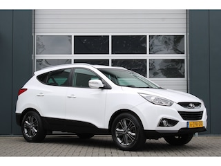 Hyundai ix35 2.0i Business Edition Automaat Clima/Cruise/Camera/Stoelverwarming/PDC/Navi/Bluetooth/LED/RadioCD.AUX.USB/17"LM
