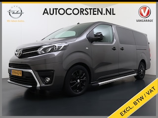 Toyota Proace L3 2.0D-4D 177PK Automaat Leder Dubbele Cabine 5-Persoons Stoelverwarming Trekhaak Camera 3D-Navi Ecc Apple Carplay Android Auto Sidebar Lmv 17" Privacy Glas Betonplex Vloer Wandbetimmering 1e Eigenaar 2.500KG Trekgewicht 400NM
