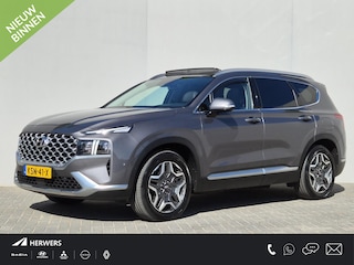 Hyundai Santa Fe 1.6 T-GDI PHEV Premium Plus Sky / SOH 100% / Dealer onderhouden / Fabrieksgarantie tot 06-2027 / Trekgewicht 1350 kg / Head Up Display / Elektrische achterklep / Rondomzicht camera / Stuur- Stoel & Achterbank verwarming / Glazen schuif- en kanteldak /