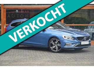 Volvo V60 T4 R-Design | Panoramadak | Dealer Onderhouden | Camera | Stoelverwarming | Standkachel |
