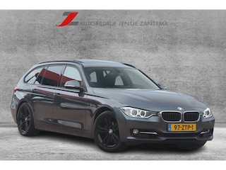 BMW 3-serie Touring 320i Upgrade Edition Sport-line | Navigatie | Panoramadak | Harman-Kardon L7 | Sportstoelen | NL auto!! |