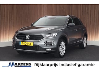Volkswagen T-Roc 1.5 TSI 150pk DSG Style Trekhaak Virtual cockpit Adaptive cruise Stoelverwaming PDC