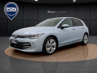 Volkswagen Golf 1.5 eHybrid Life | ACC | Stuur-/Stoelverwarming | Spiegelpakket | Parkeerhulp | 17'' |