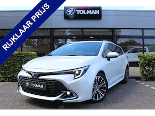 Toyota Corolla Touring Sports Hybrid 140 Dynamic | Rijklaar | Parelmoer | Stoel/Stuur-verw. | Adap. Cruise | Apple/Android | DAB+ | Camera | PDC | Keyless | Elek. Achterklep