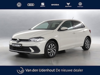 Volkswagen Polo 1.0 TSI 95pk Life Edition DSG / Navigatie / Stoelverwarming / Camera