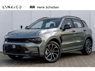 Lynk & Co 01 276PK Core | UIT VOORRAAD LEVERBAAR | Achteruitrijcamera | LED Koplampen | Adaptieve Cruise Control | Stoelverwarming | Apple Carplay/Android Auto | Navigatie | Climate Control