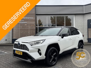 Toyota RAV4 2.5 Hybrid BI-TONE PANODAK STOELVERW TREKHAAK NAVI APPLE/ANDROID CAMERA PARK-SENSOREN KEYLESS CLIMA AD-CRUISE EL-ACHTERKLEP