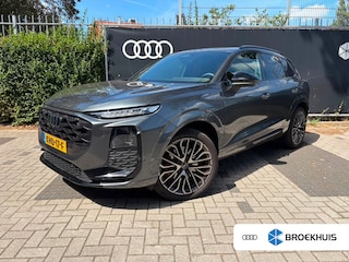 Audi Q3 1.5 e-hybrid S edition | Panoramadak | 20 inch | Tech Pro | Matrix led koplampen