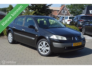 Renault Mégane 1.6-16V Sedan Privilège Luxe